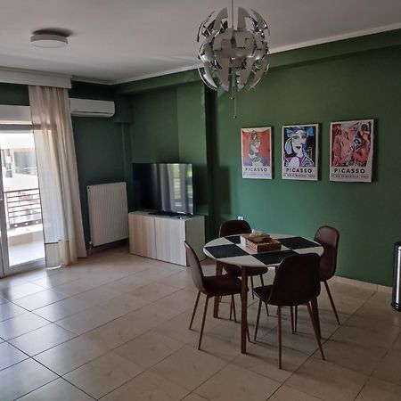 Cozy Apt! Friends & Family - Private Paid Parking Thessaloniki Exterior foto