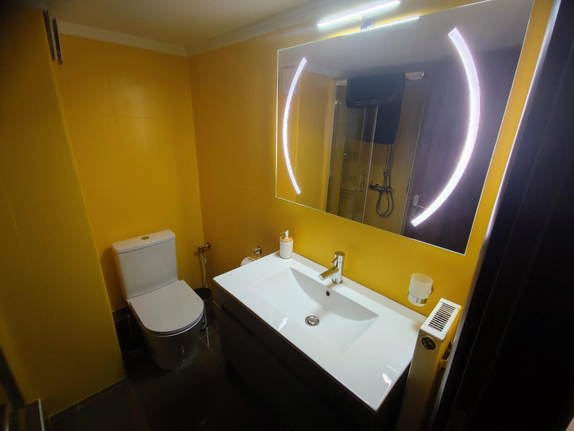 Cozy Apt! Friends & Family - Private Paid Parking Thessaloniki Exterior foto