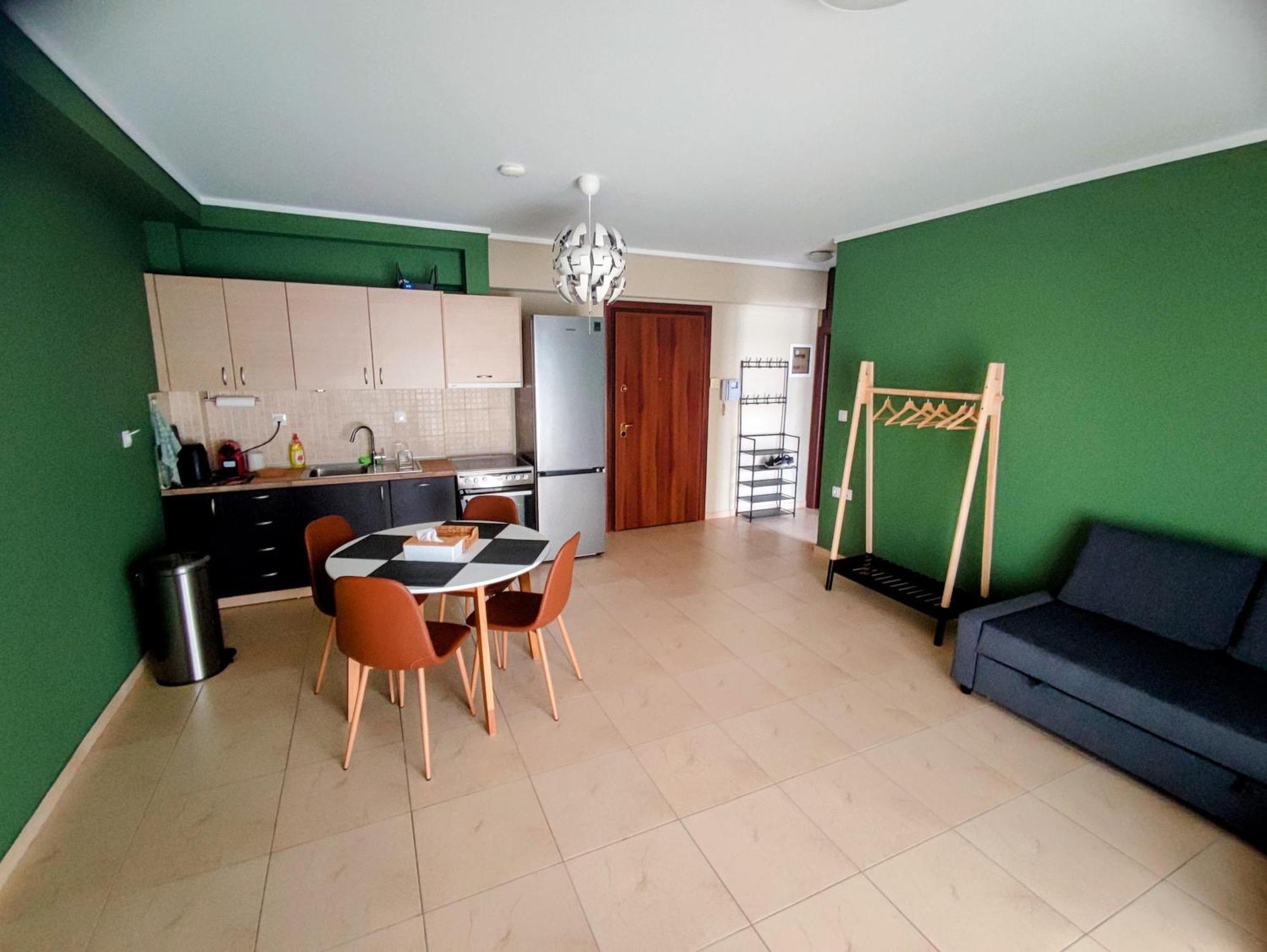 Cozy Apt! Friends & Family - Private Paid Parking Thessaloniki Exterior foto